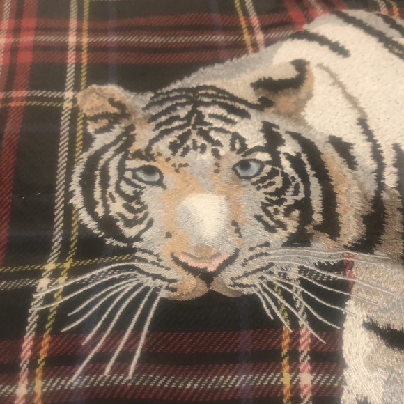 Tiger embroidered tartan pillow cover William Sonoma home - Picture 6 of 11